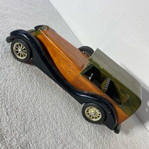 Vintage Heritage Mint 1929 Rolls-Royce Roadster Wooden Model Car